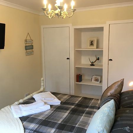 123V Tillicoultry Holiday Let Apartment Bagian luar foto