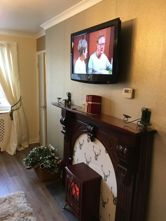 123V Tillicoultry Holiday Let Apartment Bagian luar foto